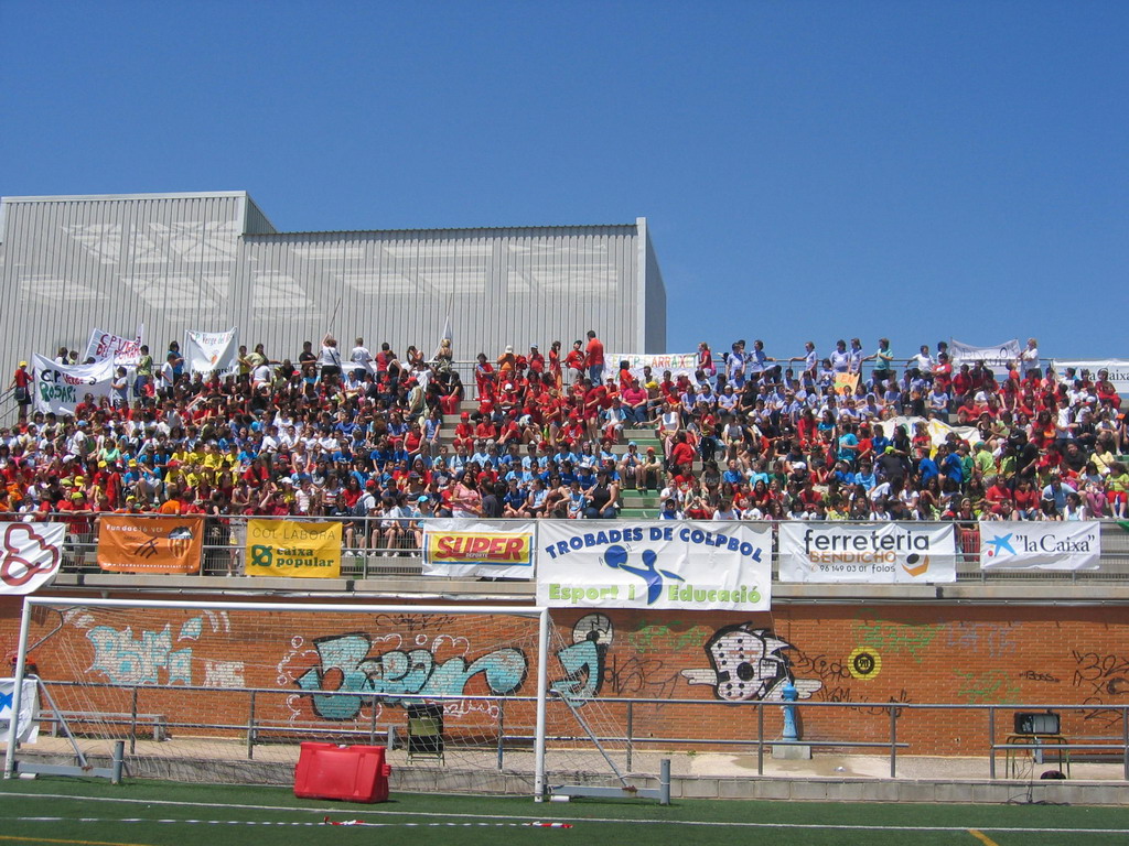 2000 esportistes participen en la XI Trobada Final de Colpbol a Meliana